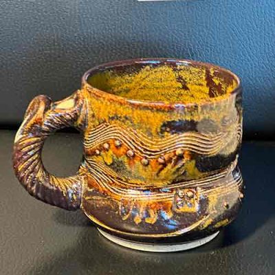 Mystery Mug cori sandler gold 107